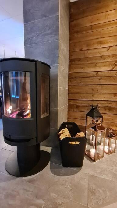 Holiday home Arctic Tromvik With Jacuzzi